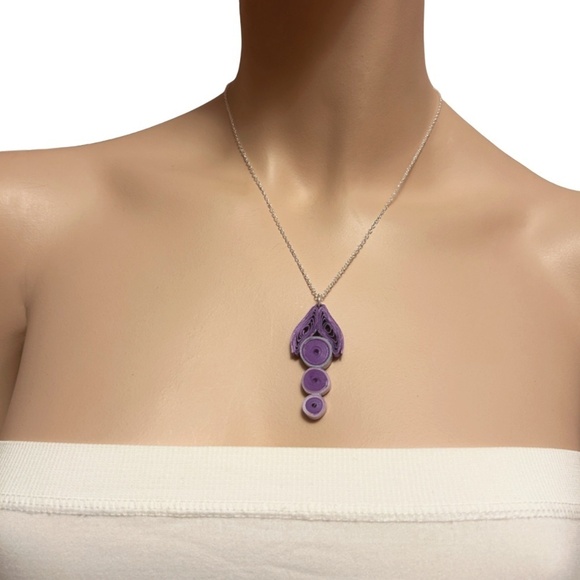 Hand Crafted Purple Paper Quill Pendant Necklace Arrow Head Silver Plate Chain - Picture 6 of 10